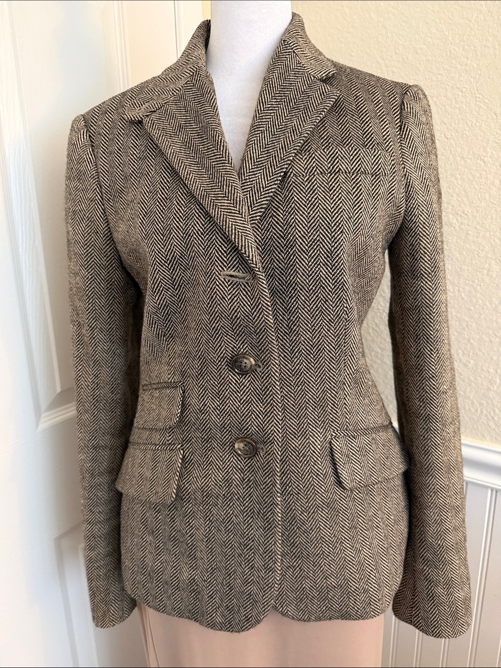 Ralph Lauren Herringbone Tweed Blazer - Picture 6 of 7